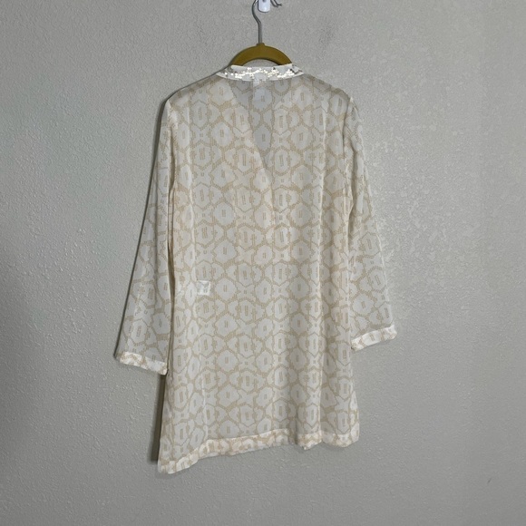 Chico’s Sheer Pritned Sequin Dotted Scales Tunic Shirt 00/0-2 - Picture 7 of 8